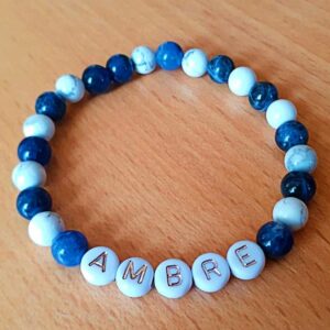 Bracelet prénom personnalisé enfant ou adulte pierre naturelle howlite sodalite Avellana