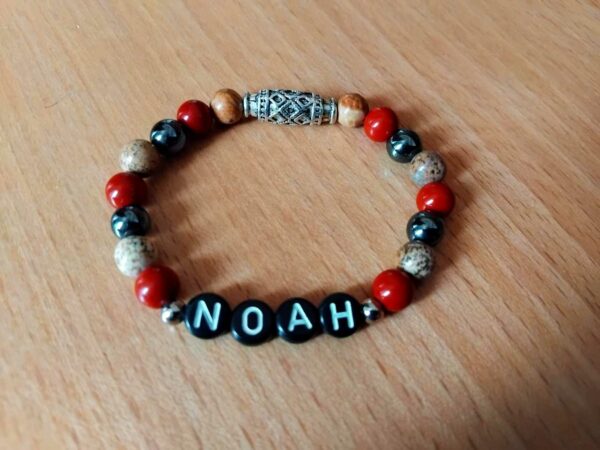 Bracelet prénom personnalisé en hématite, en jaspe rouge et en jaspe paysage